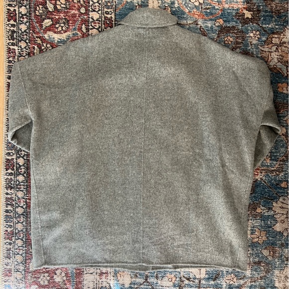 Zara Boxy Jacket - Picture 2 of 10